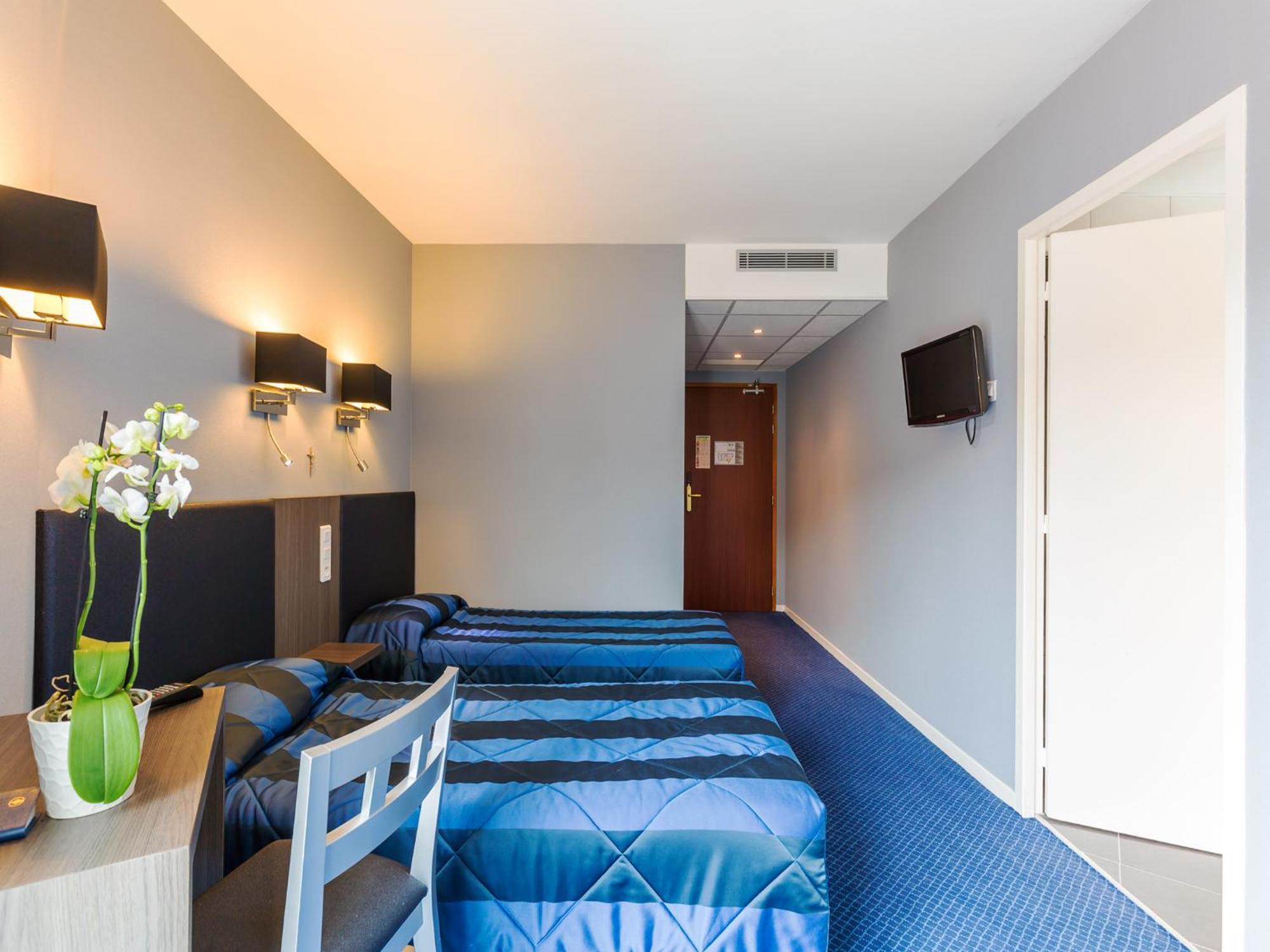 Hotel Irlande Lourdes Exterior photo